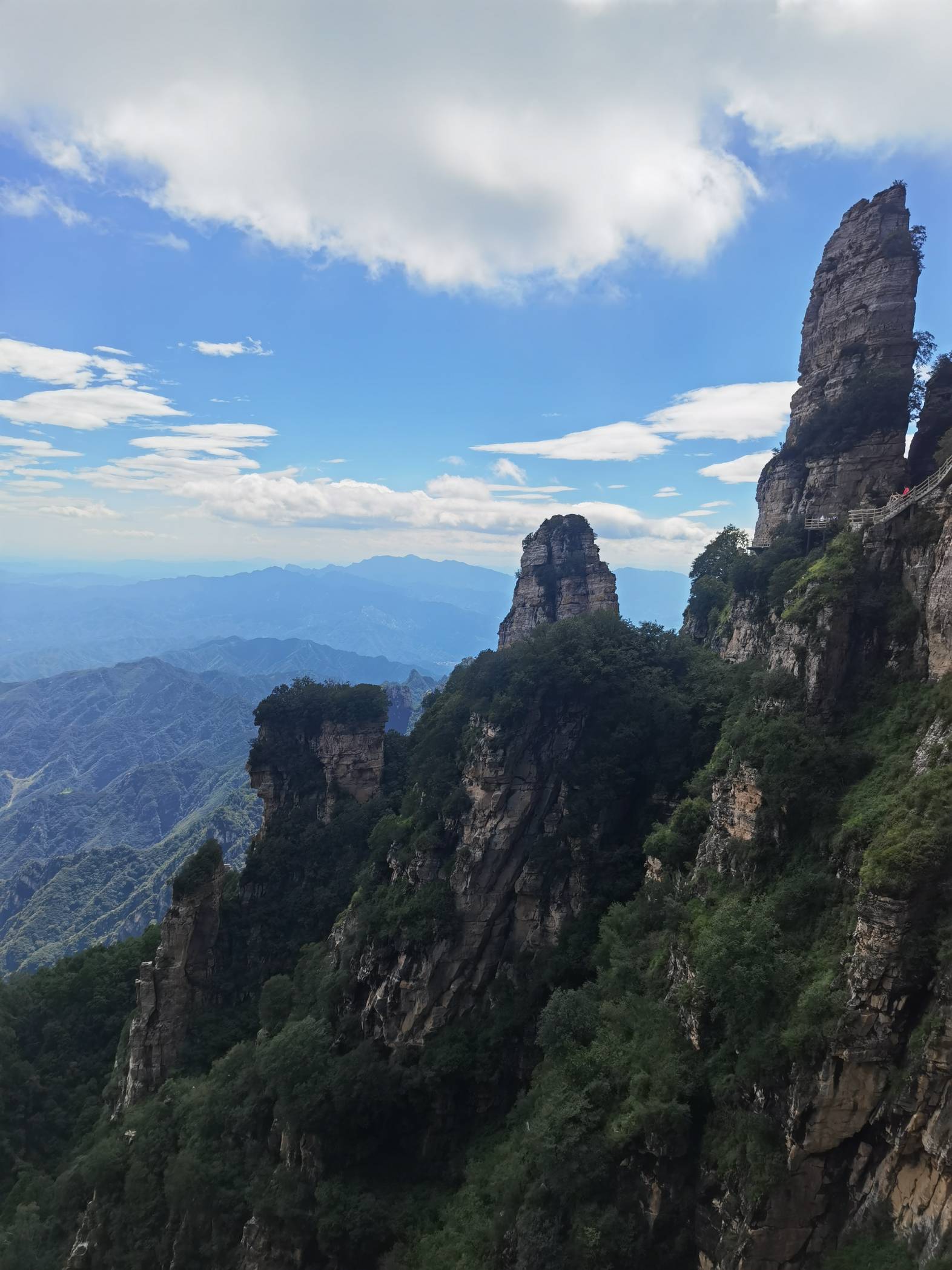 登顶太行之首！白石山